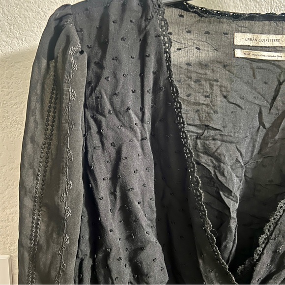 Urban Outfitters Sheer Boho Crop Blouse Women’s Size Medium Balloon Long Sleeves - Picture 3 of 13